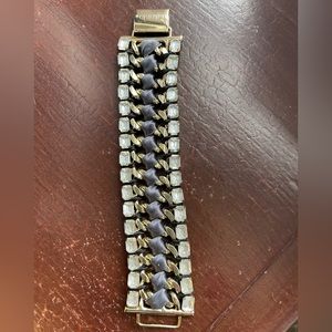 Stella & dot beautifully detailed bracelet